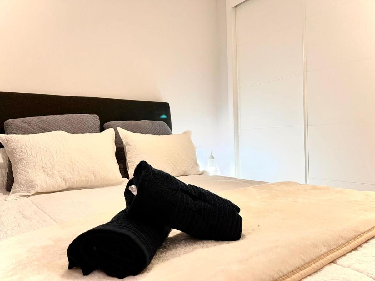 Sky Garden Trip Malaga Apartment ภายนอก รูปภาพ